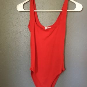 NEVER WORN: H&M vibrant red body suit